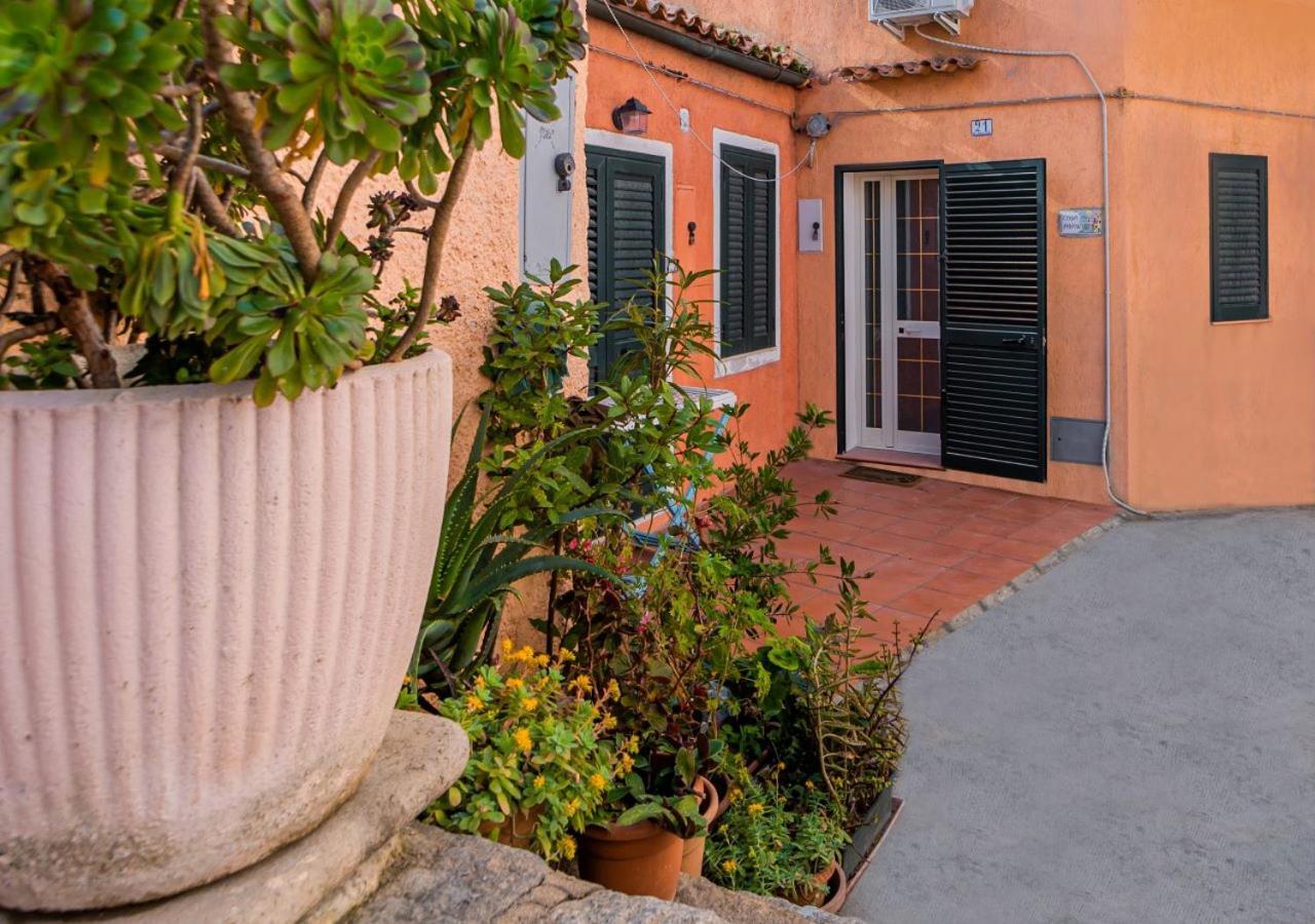 Murphy Holiday Home - Casa Papini La Maddalena  Exterior photo